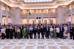 Петербургский молодежный исторический форум объединяет сердца